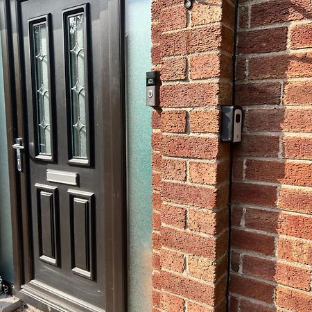 Macs Belfast Single Bedroom Екстериор снимка