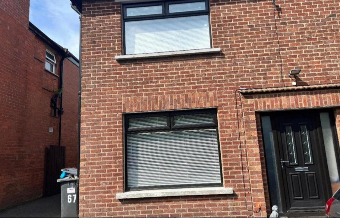 Macs Belfast Single Bedroom Екстериор снимка