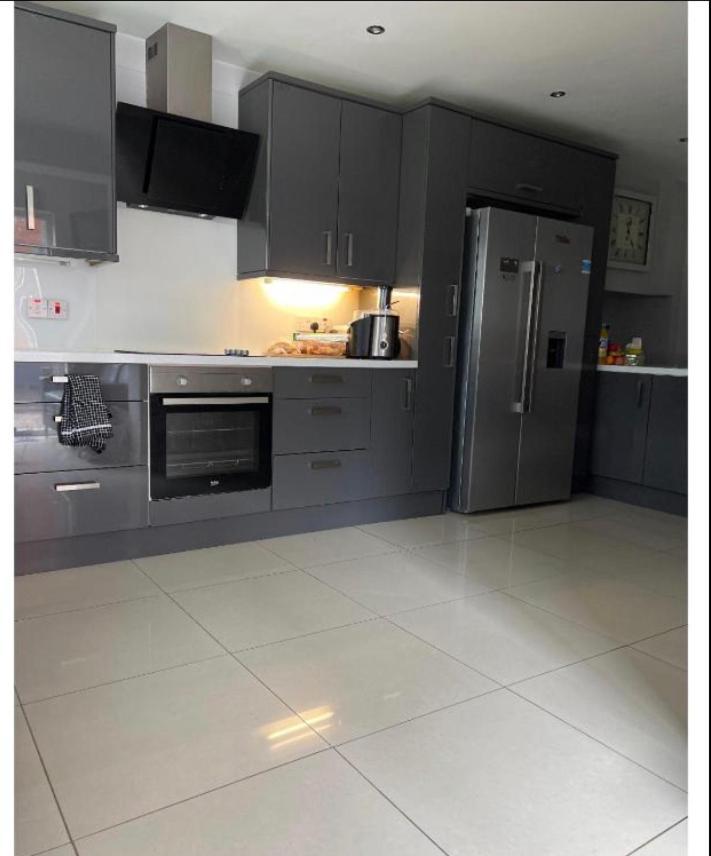 Macs Belfast Single Bedroom Екстериор снимка
