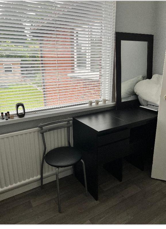 Macs Belfast Single Bedroom Екстериор снимка